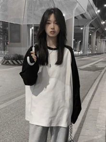 日式圆领宽松插肩袖女式T恤，春秋季 - 白色 - 查看 4