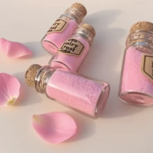 5个迷你魔法仙女发光瓶 - 彩色玻璃瓶身，带软木塞，适合生日、毕业、婚礼等场合，是独特的礼物之选，也是仙女主题家居装饰的理想之选。 - 淺粉色 - 查看 1