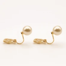 Solitaire Clip Earring With 8mm Synthetic Pearl | Comfortable Omega Clip | Gold Or Silver - Vàng - Xem 2