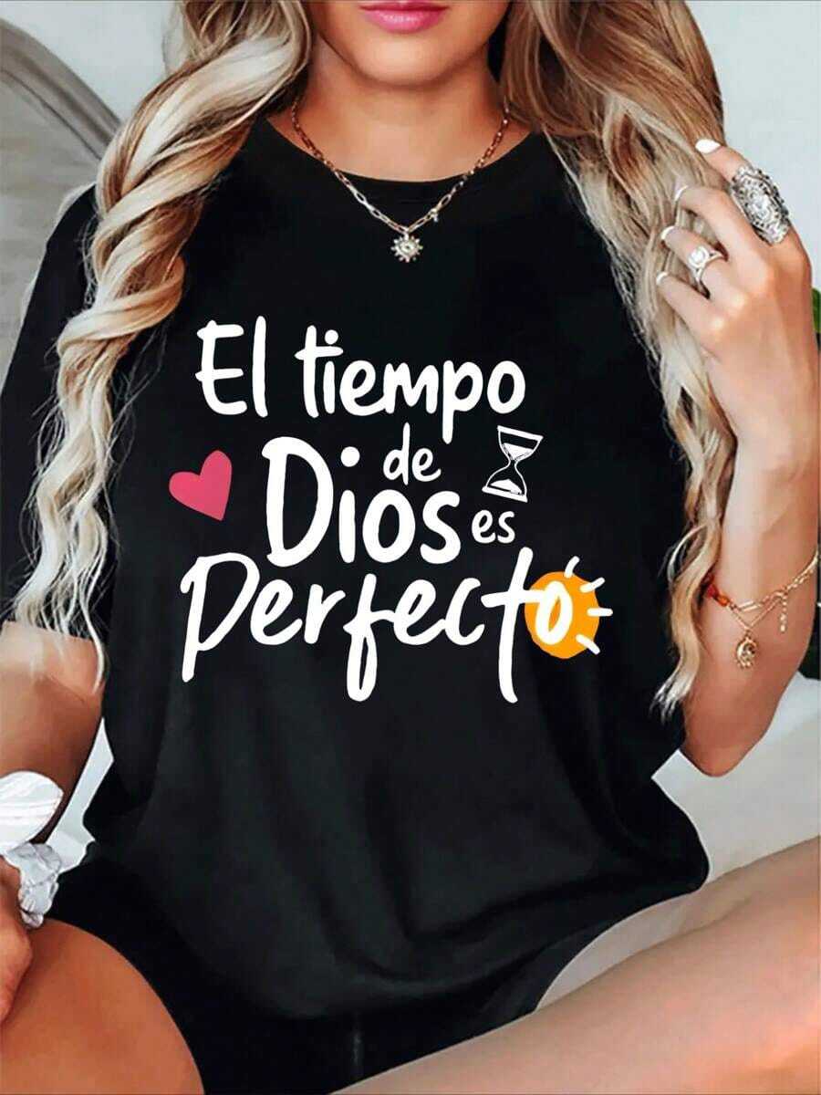 Camiseta casual de mujer de cuello redondo en 2 colores, estampado de letras de Dios, mezcla de tejidos de poliéster y elastano para todas las estaciones. - Negro - Ver 1