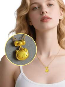 Sanrio Modny, uroczy naszyjnik z wisiorkiem Hello Kitty wykonany ze stopu metali. Kreatywny i uroczy design. Nadaje się do codziennego noszenia. Wielofunkcyjny naszyjnik z kotkiem jako mały prezent dla przyjaciół. Nadaje się na każdą porę roku (niektóre części mogą być losowe).