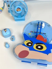 Crayón Shin-chan, Soporte multifuncional de acrílico, Diseño de héroe azul, Organizador de escritorio, Decoración de oficina, Decoración del hogar, Exhibidor de personajes de dibujos animados, Construcción robusta, Soporte para teléfono, Soporte para tableta, Ajuste universal, Decoración de anime, Accesorio de escritorio, Soporte decorativo, Imprescindible para el espacio de trabajo