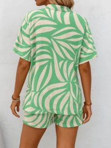 All-Over Print Drop Shoulder Kimonos & Tie Front Shorts M L XL - Green - View 2