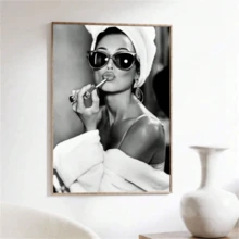 1 pieza Obra de arte de pared de Audrey, impresión en blanco y negro, foto de moda vintage, arte antiguo, póster, decoración de pared de moda, obras de arte de pared vintage sin marco, pósteres