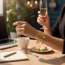 5Pcs/Set Gold Jewelry Bracelet Set, With Water Droplets, Sequins, And Cuban-Style Bracelets Design For Women, Great For Christmas/Halloween/Valentine's Day - Bạc - Xem 3