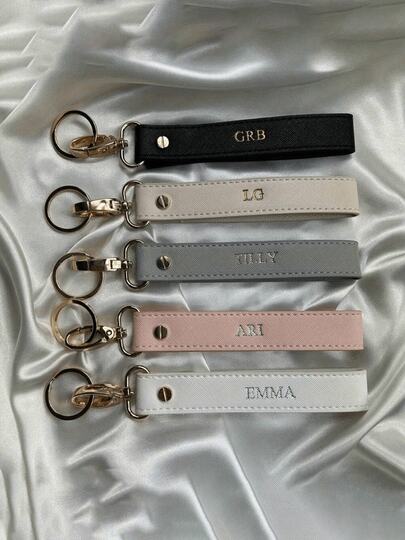 1PC Personalized Big Ring Keychain - Customized Keychains - Hand Strap Keychains - Bag Decoration - Car Hooks - Gifts For Her - Fashion Keychains - Christmas Gifts, Stylesheet Characters Only, Special Characters Cannot Be Customized,Multi-Functional, Ornamental,Reusable,Exquisite,Stylish,High-Quality,Colorful,Modern,Custom,Personalized,Unique,Home Decor,Home Decor,Warm Ambience, Autumn Home Refresh, Home Harmony