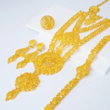 طقم مجوهرات نسائي عالي الجودة مطلي بالذهب مكون من 3 قطع: قلادة بقلادة طويلة + أقراط + سوار + خاتم، مناسب للنساء في الشرق الأوسط وأفريقيا لحفلات الزفاف والمناسبات اليومية