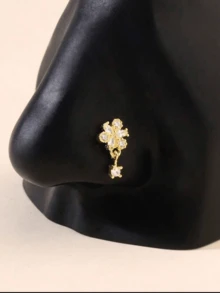 One Fashionable L-Shaped Small-Sized Pierced Heart-Shaped White Zirconia Pendant With Water Droplet Decoration, For Women. It Is A Nose Accessory.