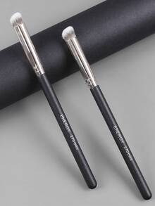 ENERGY 270 迷你遮瑕刷 – 平头 Kabuki 适用于眼下、鼻部轮廓和粉底与粉饼、液体和霜混合 - 黑色 - 查看 2