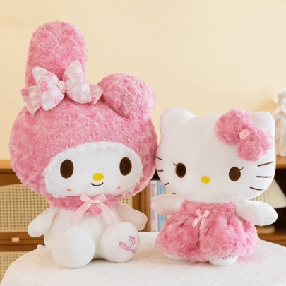Sanrio Oficjalna licencjonowana kolekcja pluszowych lalek Sanrio – z Hello Kitty i My Melody w eleganckim stylu różanym – miękkie pluszowe zwierzęta Kawaii do sypialni, salonu i dekoracji domu – urocze kolekcjonerskie pluszowe zabawki z wykwintnymi zdobieniami róż, idealne na prezent lub do ekspozycji