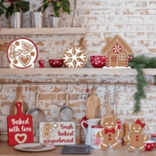 Zestaw 13 drewnianych tacek z piernikami i płatkami śniegu – idealny do dekoracji domu, biura i na imprezy świąteczne