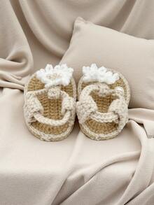 1 Pair Handmade Infant Sandals, Crochet Daisy Pattern, Yellow And White, Pearl Button Decor - Beige - View 7