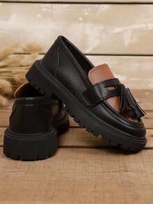 1 par de mocasines casuales de contraste de color suave de cuero de PU con puntera redonda y suela gruesa para niños pequeños, zapatos cómodos para vestir adecuados para estudiantes de 3 a 12 años, uso diario, escuela, vacaciones, fiesta, otoño/invierno - Marrón - Ver 4