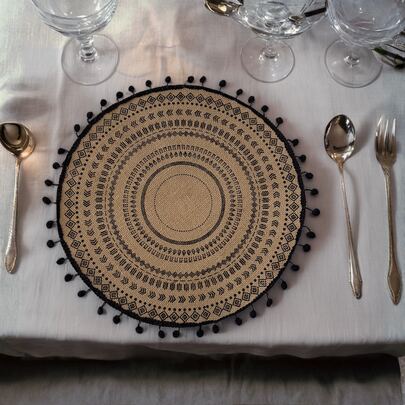 4pcs/6pcs/8pcs Linen Kitchen Placemats, Suitable For Decorating Kitchen, Living Room, Cafe, Bakery And Flower Shop, Heat-Resistant Pads For Hot Dishes, Trivets Or Coasters, Fashionable Mats For Wooden Tables Or Modern Farmhouse, Also Suitable For Easter Decoration, Linen Material, Heat-Resistant And Durable For Pots, Plates, Bowls, Home Kitchen And Dining Room Decor