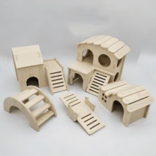 1 Peça Dormitório de Madeira Sólida para Hamster, Balanço Alto, Ninho de Estimação Pequeno, Vila de Madeira Sólida para Hamster, Suprimentos para Hamster com Múltiplos Cômodos, Labirinto de Madeira e Esconderijo com Três Quartos e Escada - Proporcionando Atividades Divertidas e Ninho Confortável, Suprimentos para Animais de Estimação