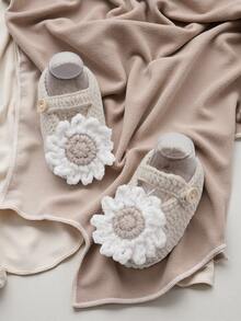 1 Paar Baby Häkel Booties mit Gänseblümchen Strick Hausschuhe, weiß und gelb, Hausschuhe für Zuhause