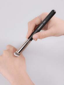 Juego de 3 pinceles angulares para corrector - Punta plana, biselado y mini difuminador, cerdas sintéticas suaves para un maquillaje preciso, Juego de pinceles, Kit de brochas de maquillaje, Juego de brochas de maquillaje, Kit de maquillaje completo, Juego de brochas de maquillaje, Kit de maquillaje completo, Juego de brochas, Juego de brochas de maquillaje, Juego de regalo de maquillaje - Negro - Ver 2