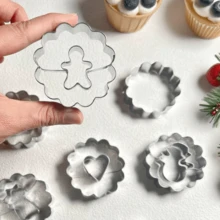 8pcs Christmas Cookie Cutter Set, Stainless Steel Jam Cookie Molds - Star, Snowman, Meteor, Heart, Christmas Tree, Deer, Delicate Dessert Cookie Stamp Set, Suitable For Birthday, Christmas, Valentine's Day Party Baking Decoration Christmas Christmas Decorations Christmas Pajamas Christmas Gifts Christmas Decor