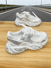 Zapatos deportivos casuales con malla transpirable de estilo retro para hombres de Tom's, con suela gruesa y zapatillas chunky, de moda y versátiles para el verano