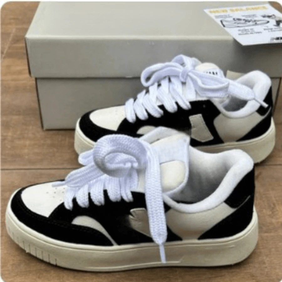 Women's CFasual Sports Shoes New Comfortable Sneaker Promotion From 34 To 39 - Đen/Trắng - Xem 1