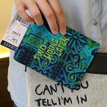 SpongeBob SquarePants 护照夹，卡通人物身份证件套，多卡位护照、现金和银行卡收纳包，多功能旅行便携卡包，圣诞礼物旅行证件收纳包，男女通用，假日旅行护照套 - 彩色 - 查看 3