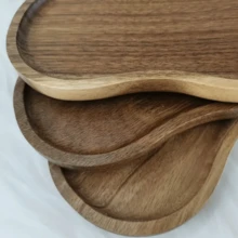 1pc Rosewood Tray, Wooden Tray, Breakfast Tray, Serving Platter, Tray. Used For Holding Bread, Cake, Snacks, Nuts, Fruits. New Creative Tray. Suitable For Christmas, Thanksgiving And Various Festivals. Suitable For Kitchen, Dining Room, Picnic Use.
