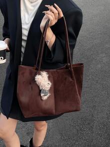 Nova bolsa de ombro versátil e moderna com pingente de urso, bolsa feminina de grande capacidade, bolsa tote, bolsa de ombro para deslocamento diário de alta qualidade