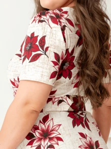 DRESS WITH BELT, FULL GODÊ SKIRT, SHORT SLEEVES, ROUND NECKLINE WITH VISCOLYCRA FLORAL PRINT - Red - View 4