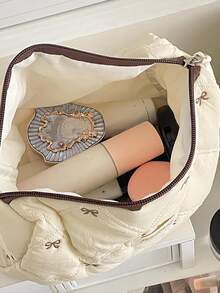 Große Kapazität tragbare Kosmetiktasche Kaffee Schleife Beere Schleife Schönheitstasche Stoff weich Reißverschluss Kosmetiktasche Kulturtasche Aufbewahrungsbox Zuhause & Reise täglicher Gebrauch süßes Schleifen-Design Mehrstufige Aufbewahrung Reise Kosmetiktasche Kulturtasche Reisenotwendigkeit Rückkehr zur Schule Muss-haben Reisebegleiter Kreuzfahrt Reisetasche, Make-up Tasche, Kosmetikkoffer, Make-up Tasche, Aufbewahrung, Weihnachtsgeschenke, Tasche, Reise, Geschenke für Frauen, Frauen Tasche, Clutch / kleine Handtasche, Make-up Organizer, Tasche, Pinselhalter, Mini Tasche, Große Kapazität Tasche - Kaffeebraun - Übersicht 4