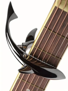 1pc Fashionable & Unique Metal Shark Guitar Capo, Zinc Alloy Capo For Acoustic Guitar With Tuning Function And Sound Variation, Suitable For Acoustic And Electric Guitar, Ukulele, Musical Instrument Accessory, Guitar Accessory, Bass Capo, Precise Tuning, No Pitch Drift, Strong Clamping - Multicolor - View 14