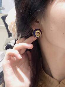 Eterna Glow 1 pasang anting-anting wanita vintage warna emas dengan motif geometris dan desain unik, cocok untuk aksesoris pesta kencan dan hadiah. - anting-anting - View 7