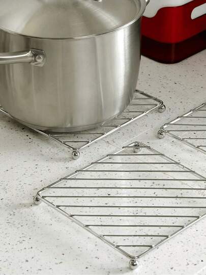 1 قطعة حصيرة مقاومة للحرارة مربعة الشكل لطاولة المطبخ، حامل أكواب، حامل أواني مصنوع من الفولاذ المقاوم للصدأ سميك، وسادة عازلة للحرارة، رف بخار متعدد الاستخدامات للمطبخ المنزلي، رف أطباق مقاوم للحروق، رف تصريف متعدد الاستخدامات