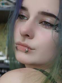 1 par de clips para labios con colmillos de vampiro, dientes de demonio, colmillos, de acero de titanio, sin costuras, anillos para labios, accesorios de Halloween