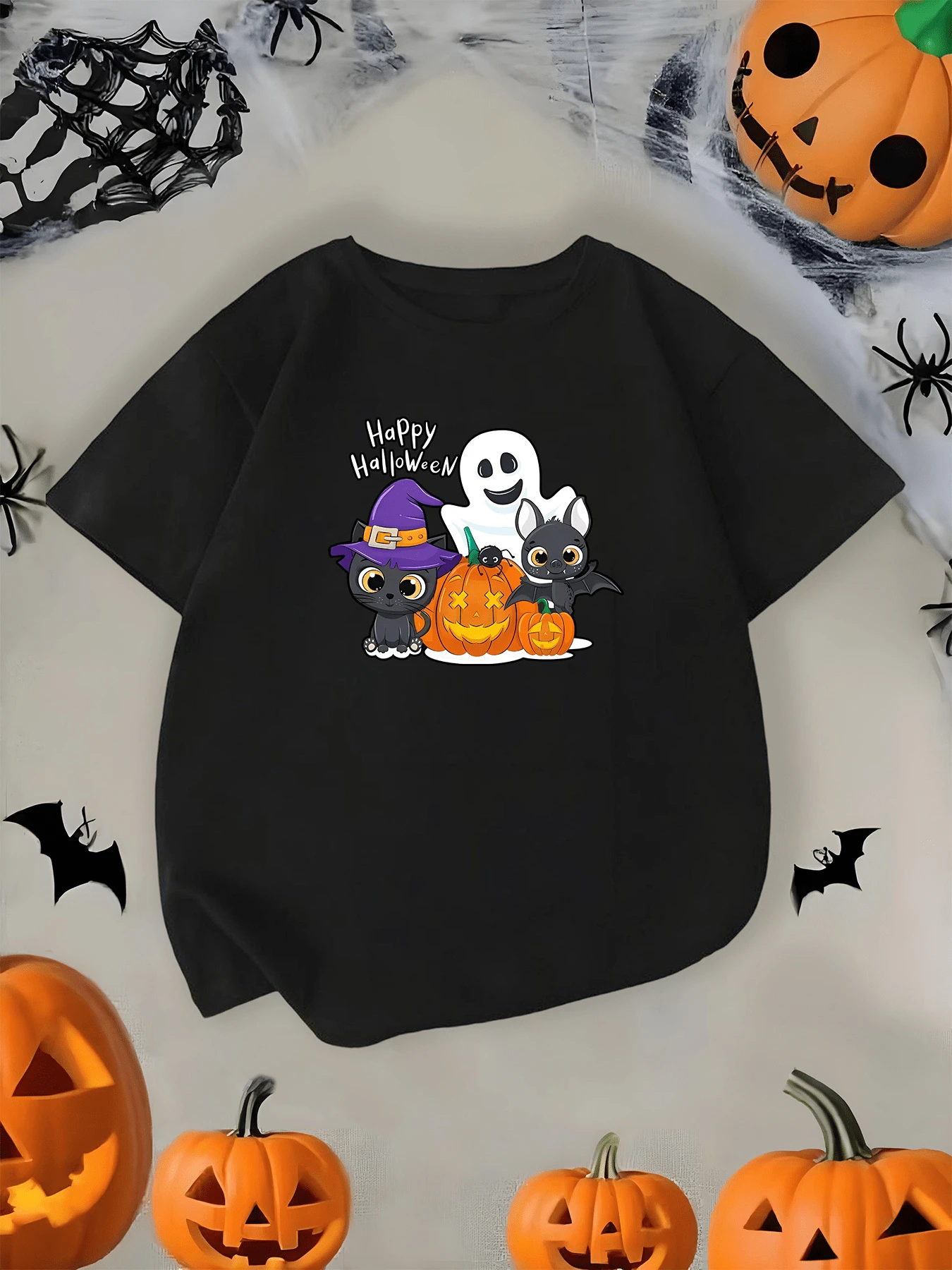 Camiseta cómoda de cuello redondo para niño con un bonito estampado de dibujos animados de gato,fantasma,murciélago y calabaza,ideal para las festividades de Halloween. - Negro - Ver 1