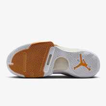 NIKE Men's New Lightweight, Comfortable, Durable Casual Sports Shoes, Basketball Shoes FD2336-102 - White Yellow - View 6