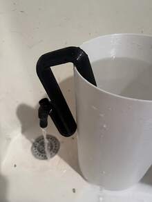 1 pieza Herramienta de soporte de borde de manguera de tubo de rebosadero impresa en 3D para exteriores, abrazadera de plástico ajustable duradera con ajuste para jardín, césped, acuarios, sistemas de riego, soporte de manguera de jardín, construcción resistente, conexión rápida