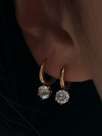 1 Pair Titanium Steel Necklace With 6-Claw Zirconia Pendant, Suitable For Daily Wear