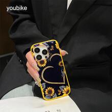 El hermoso diseño de crisantemo en este teléfono presenta una textura de lichi y es compatible con los modelos 16 Pro, 16, 15 Pro, 14, 14 Plus, 13, 13 Pro, 12 Pro y 12 Pro, es un teléfono de regalo de cumpleaños duradero y resistente a huellas dactilares - carmesí - Ver 3