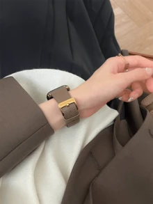 1pc Soft Leather Watch Band, Compatible With Apple Watch, Women's Sport Style, Fits 38mm, 40mm, 41mm, 42mm, 44mm, 45mm, 46mm, 49mm, Compatible With Apple Watch Series 10/9/8/7/6/5/4/3/2/1 SE Ultra - Coffee Brown - View 2