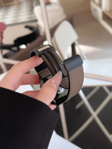 硅胶皮革表带，适用于 1/2/3/4/5/6/7/8/9/10/SE/Ultra 系列，磁性快速释放，防汗透气，商务休闲，男女通用