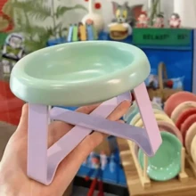 1个UFO造型猫碗 - 二合一食物和水托盘，UFO支架保护颈部，防溢，防滑，适合幼猫、幼犬和小型宠物进食和饮水