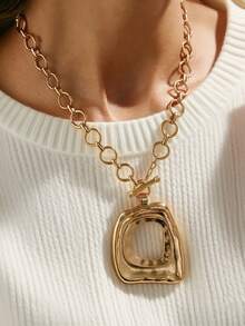 1 Piece Matte Gold Color Asymmetrical Hollow Square Shape Pendant Chunky Rope Necklace Suitable For Women's Daily Wear