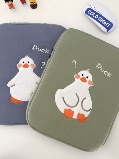 1pc INS Style Laptop/Tablet Sleeve, Cute Embroidered Cartoon Duck Design, Fresh And Eye-Catching, Combines Aesthetics And Practicality. With Anti-Shock Structure To Effectively Cushion Impacts And Scratches, Suitable For Protecting Laptops, IPads And Other Mainstream Devices Laptop Bag Laptop Case Laptop Sleeve Laptop Cover For Travel Waterproof Portable For Men Laptop Bags