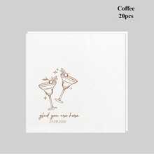 Servilletas de cóctel personalizadas (20, 50 o 100 unidades), servilletas de 3 capas para cenas de ensayo, servilletas desechables para postres y bebidas, ideales para fiestas, bodas, aniversarios, compromisos, despedidas de soltera, bares, eventos. Multifuncionales, duraderas, decorativas, reutilizables, exquisitas, elegantes, de alta calidad, coloridas, modernas, personalizadas, únicas, ideales para él o ella, para novios, papás, novias, mamás, familiares, amigos, salones de té, hogar, jardín, oficina, aniversarios, San Valentín, Día de la Madre, cumpleaños, Día del Padre, graduaciones, bodas, inauguraciones. - Blanco - Ver 15