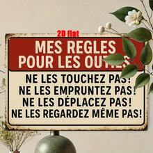 1 pièce Panneau mural métallique plat 2D, décoration murale en fer sur le thème des outils français, convient pour la maison, l'atelier de menuiserie, l'atelier de réparation automobile, l'atelier de réparation mécanique, la quincaillerie, le jardin, la salle d'artisanat, le repaire d'homme, style de trou aléatoire