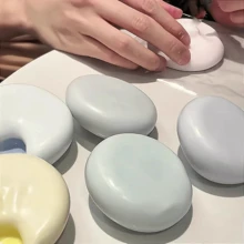 1 件手工制作的麻糬减压挤压器，柔软的糯米面团，减压挤压，薄冰皮，可塑麻糬质地，是办公室、派对、愚人节的理想礼物（无针） - 彩色 - 查看 3