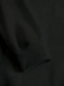 女式休闲宽松黑色圆领运动衫，字母和心形印花，宽松套头衫，适合秋季穿着