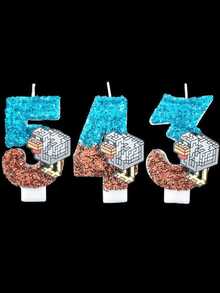 Minecraft Une collection commémorative de poulets tropicaux de Minecraft, bougies d'anniversaire numériques de poulet tropical DIY - faites de cire dégradée, bougies numériques de luxe créant une atmosphère festive, en forme de chiffres, convenant aux célébrations de fêtes, aux fêtes, à la décoration de cupcakes et de gâteaux.