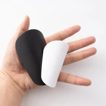 1双迷你专业足球训练护腿板，轻便小巧的防护装备 - 彩色 - 查看 8