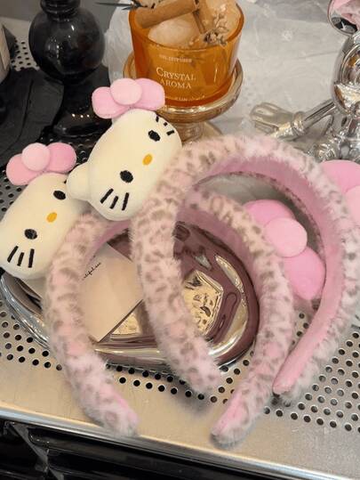 Sanrio Nuova fascia per capelli con stampa leopardata rosa, fiocco e gattino carino, 16 cm, adatta per il lavaggio del viso, fascia multifunzione carina, fermaglio per capelli, accessorio per capelli di alta qualità.